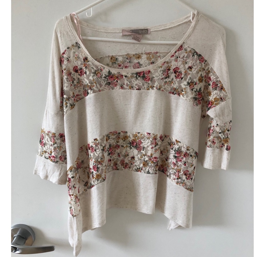 Floral long sleeve boho lace top size small F21